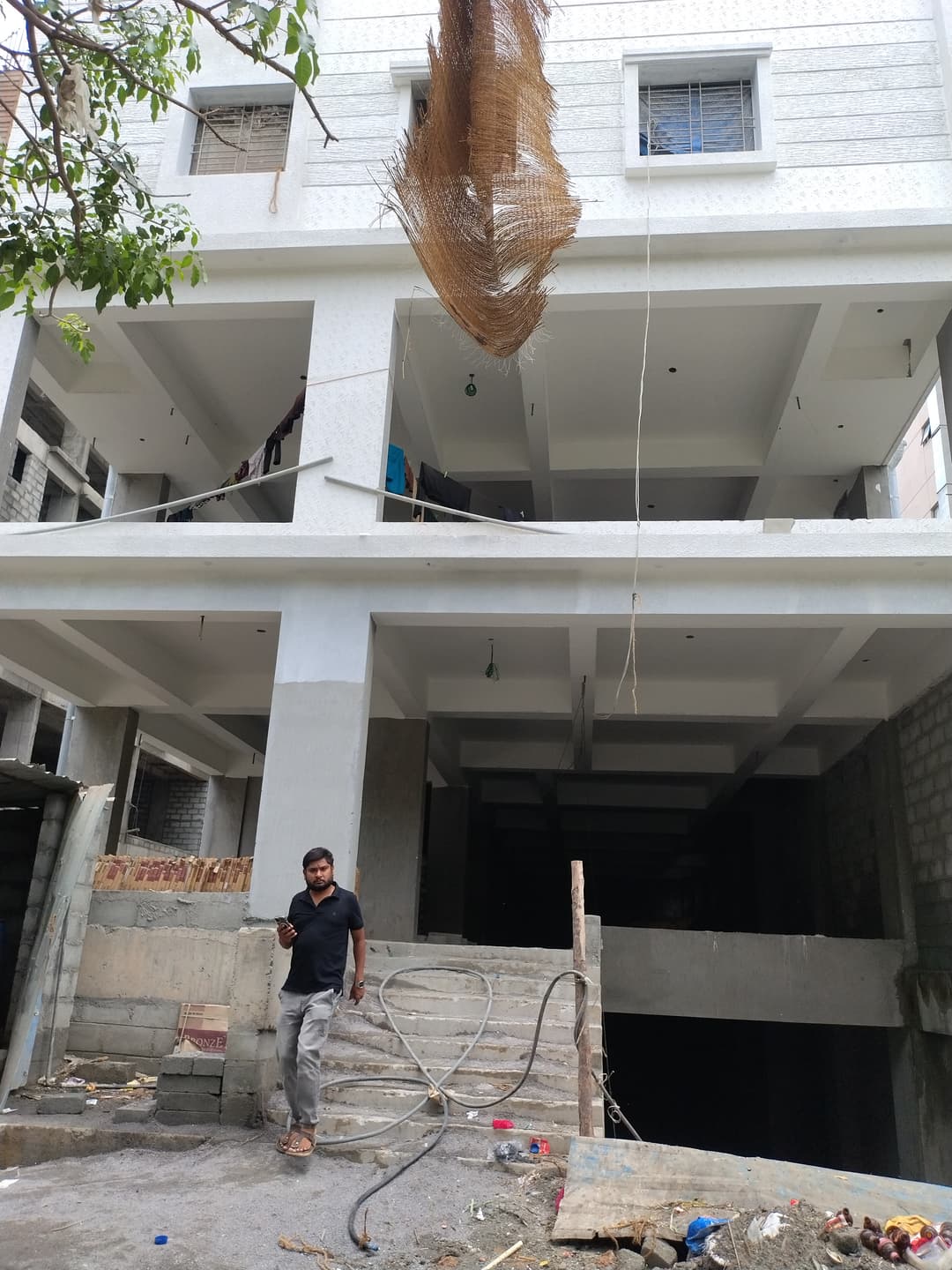 2,200 sqft warehouse in Bangalore, Karnataka — photo 1 of 8