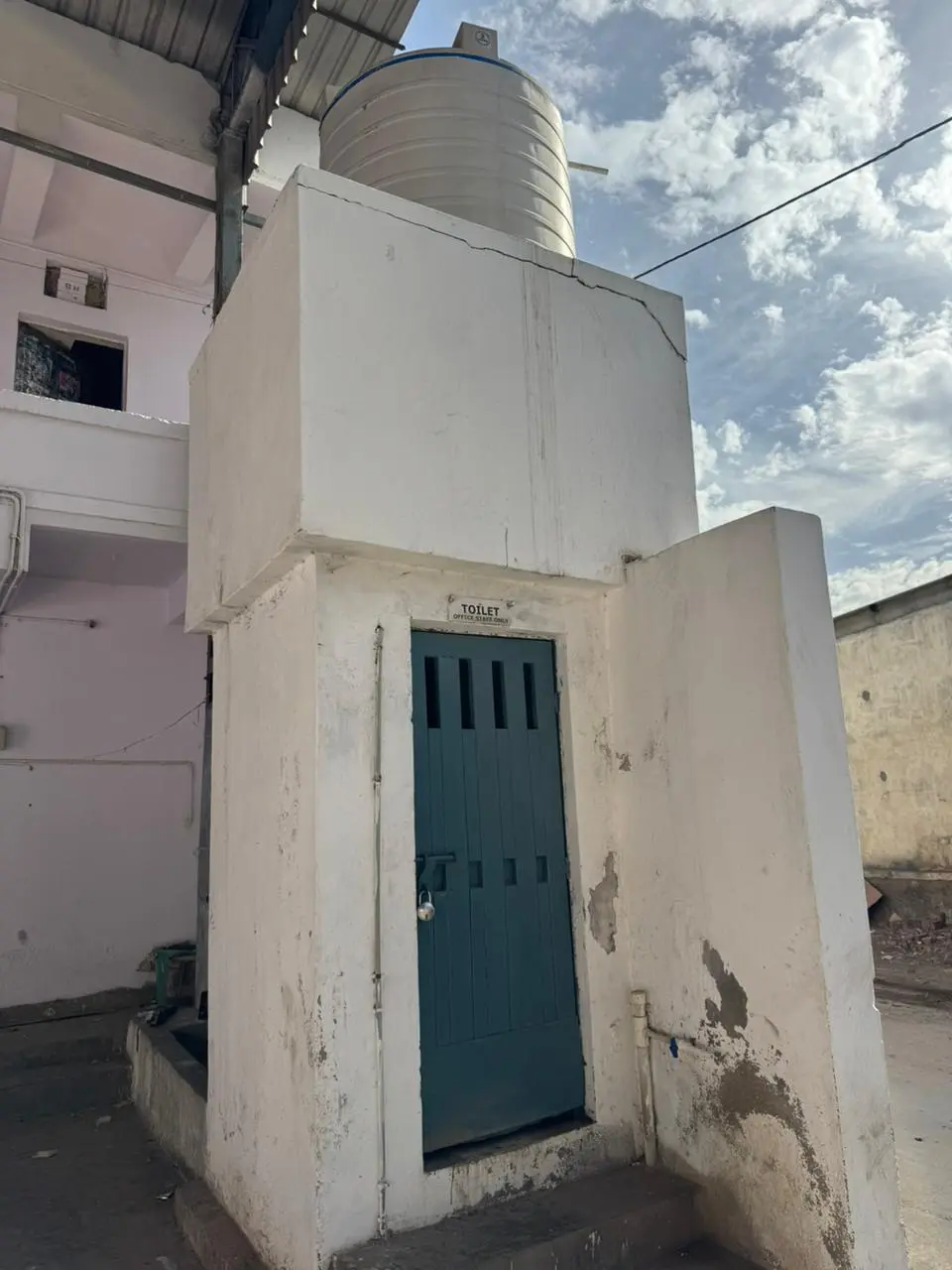 20,000 sqft warehouse in Ahmedabad, Gujarat — photo 1 of 8