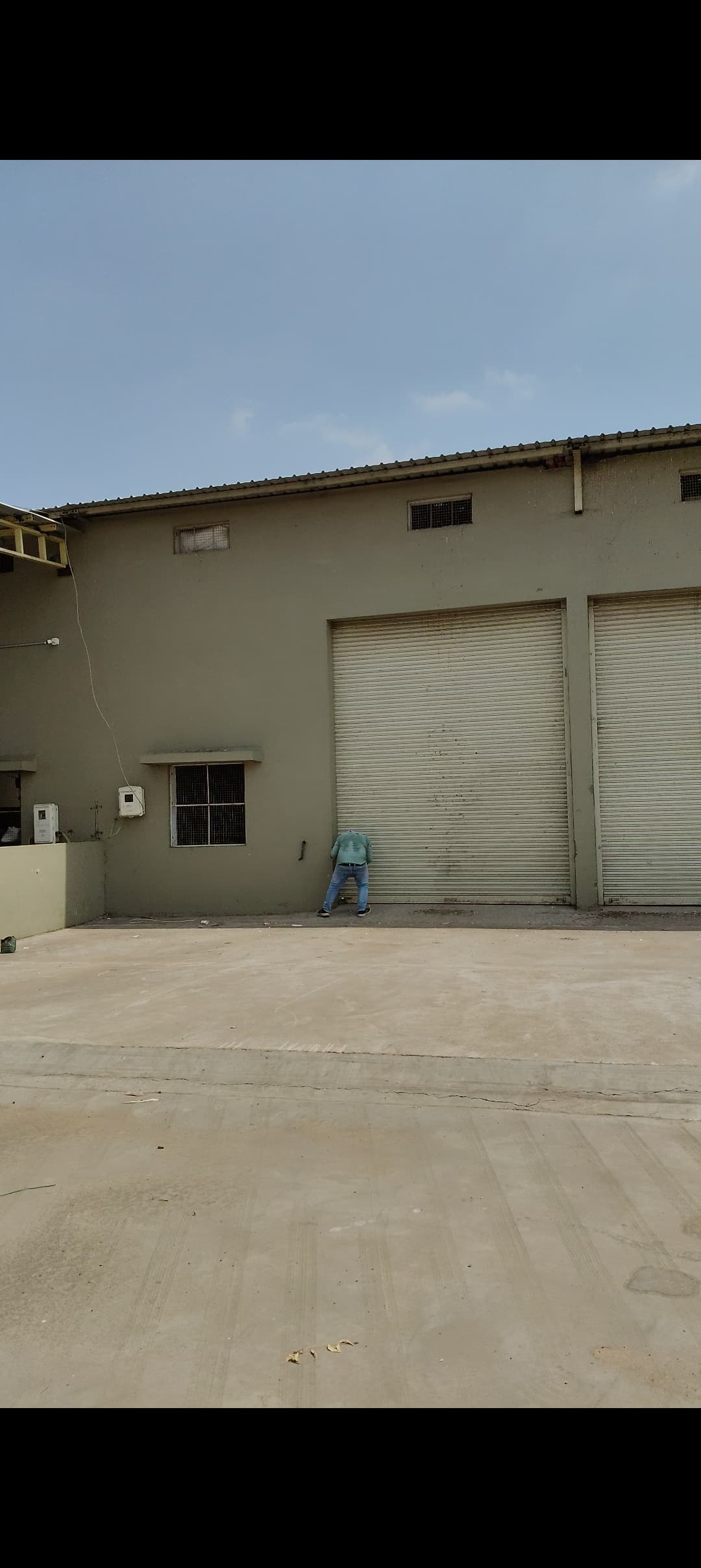 11,200 sqft warehouse in Ahmedabad, Gujarat — photo 1 of 22