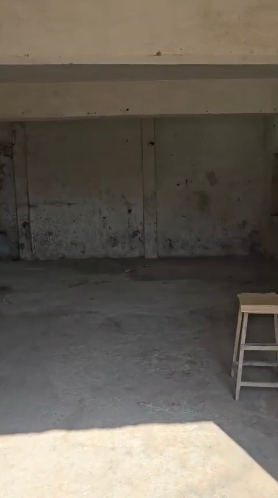 2,250 sqft warehouse in Rajkot, Gujarat — photo 1 of 4
