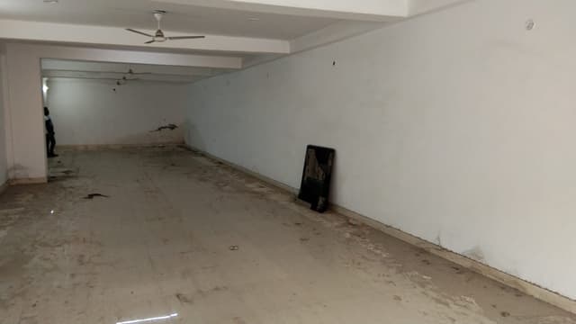 1,500 sqft warehouse in Delhi, New Delhi