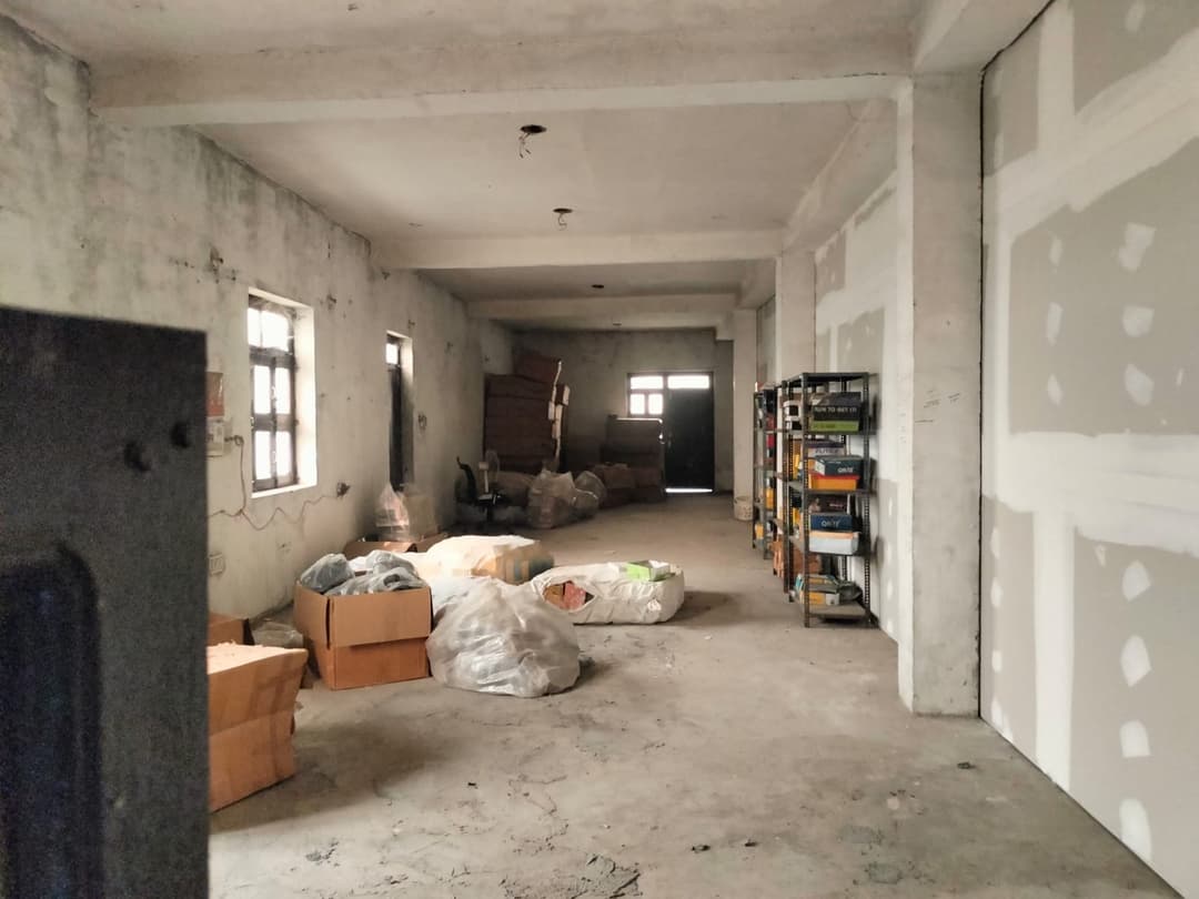 4,000 sqft warehouse in Delhi, New Delhi — photo 1 of 7