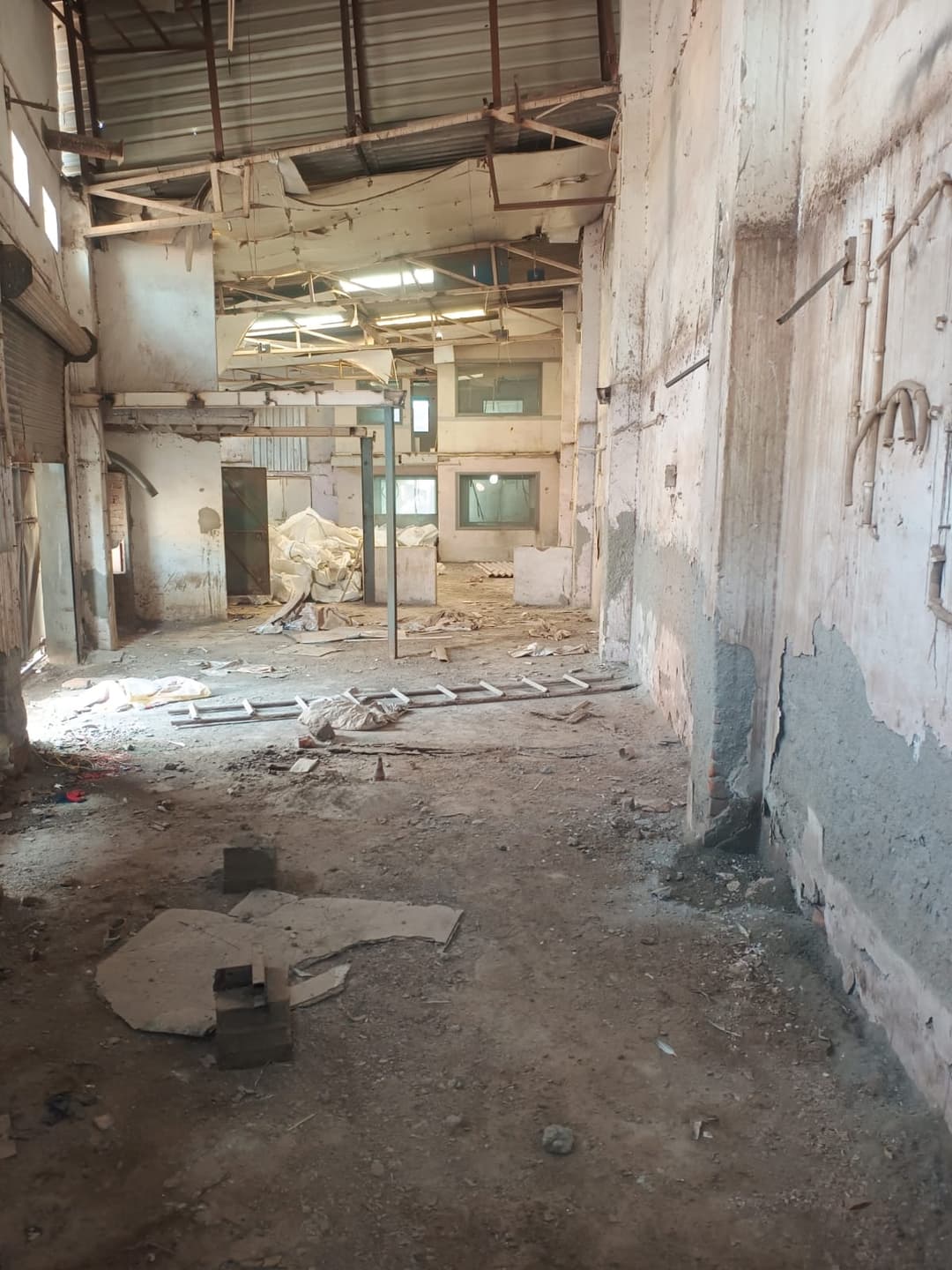 2,700 sqft warehouse in new delhi, new delhi — photo 1 of 2