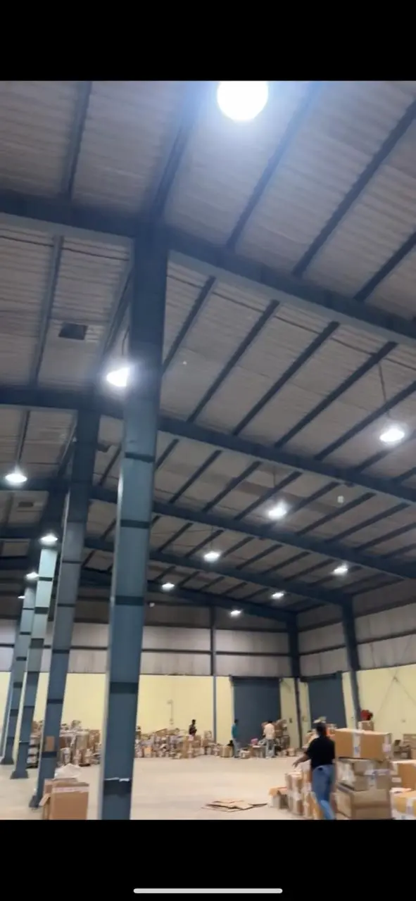 20,000 sqft warehouse in Bengaluru, Karnataka — photo 1 of 3