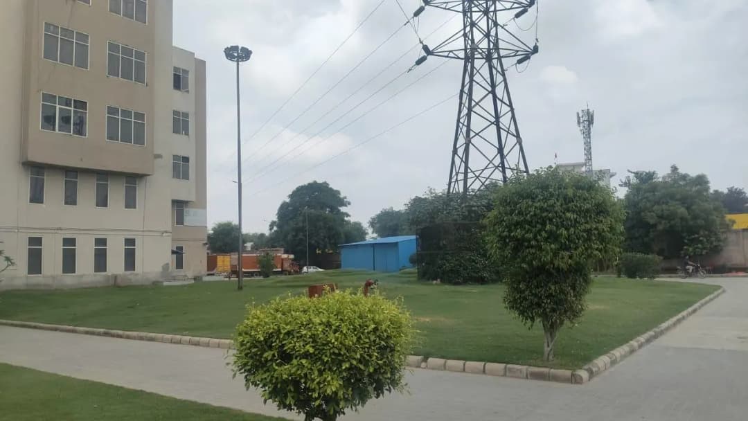 25,000 sqft warehouse in Gurugram, Haryana — photo 1 of 9