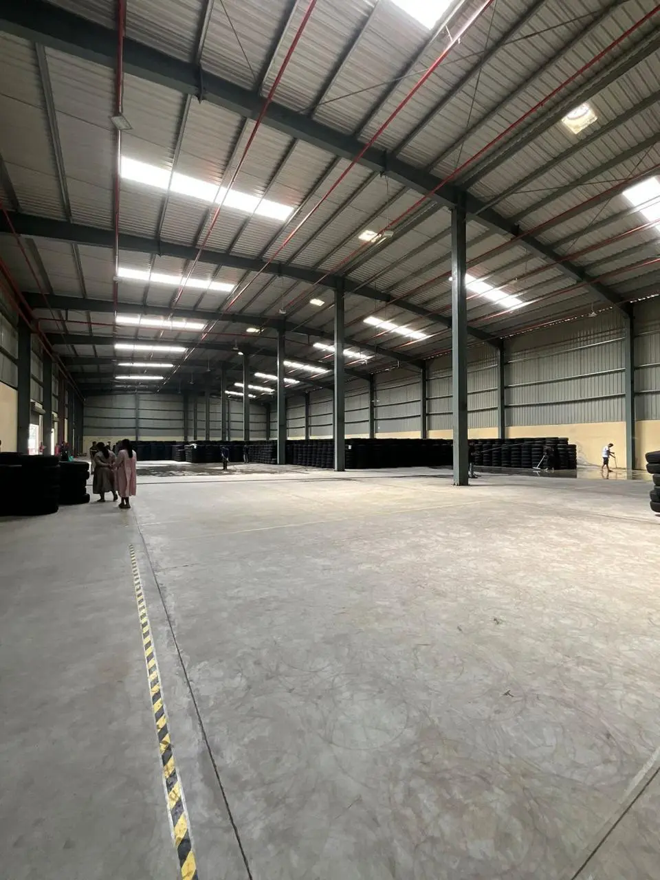 72,000 sqft warehouse in Bengaluru, Karnataka — photo 1 of 8
