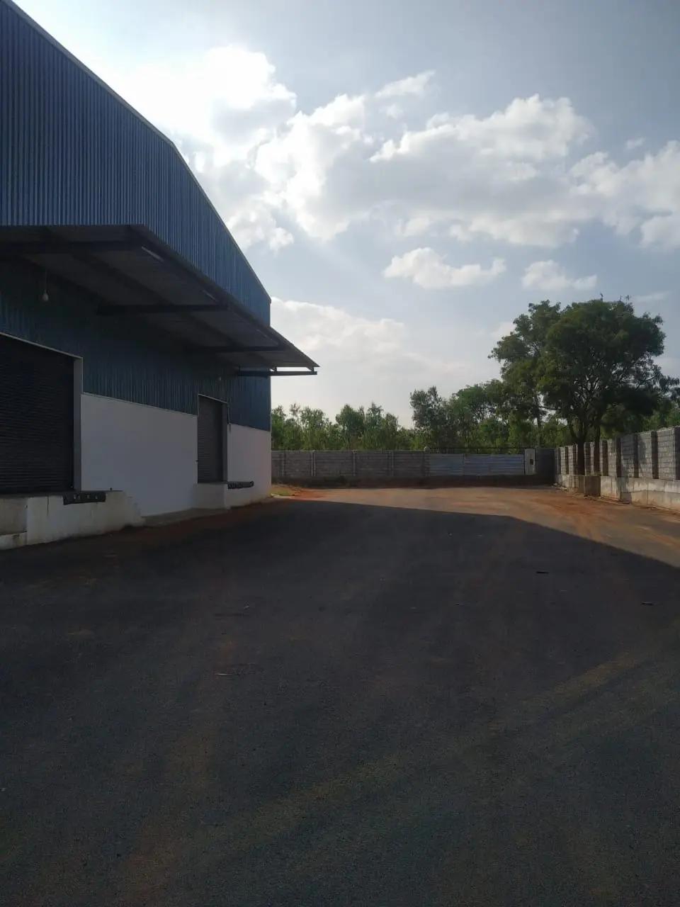 15,000 sqft warehouse in Bengaluru, Karnataka — photo 1 of 17