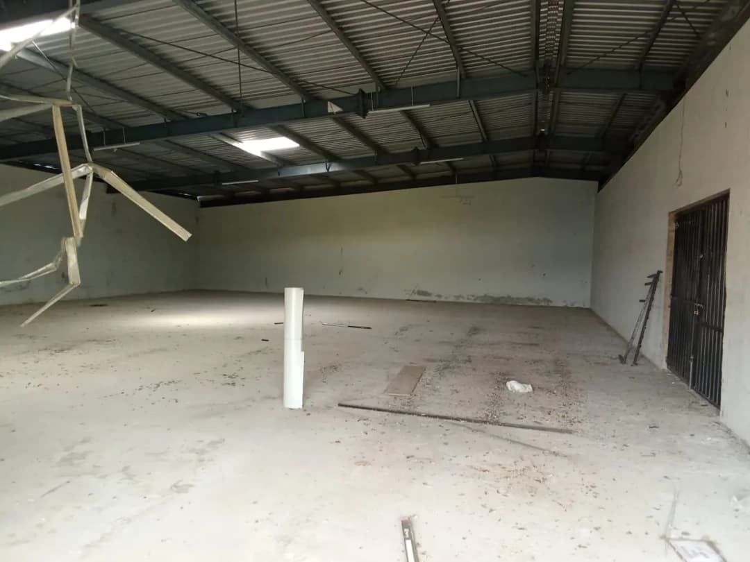 3,000 sqft warehouse in Bengaluru, Karnataka — photo 1 of 7