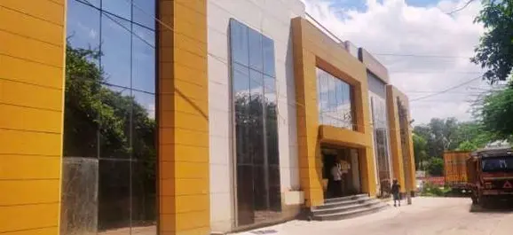 11,000 sqft warehouse in Delhi, Delhi — photo 1 of 3