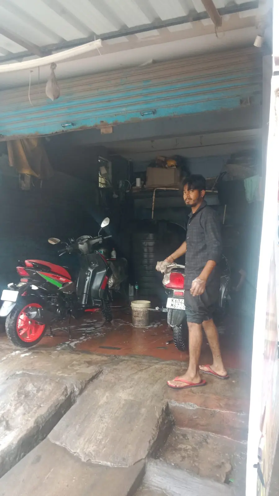 160 sqft warehouse in Bangalore, Karnataka — photo 1 of 4