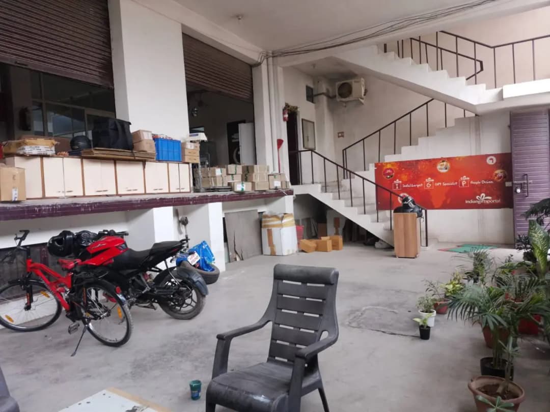 5,000 sqft warehouse in Lucknow, Uttar Pradesh — photo 1 of 9