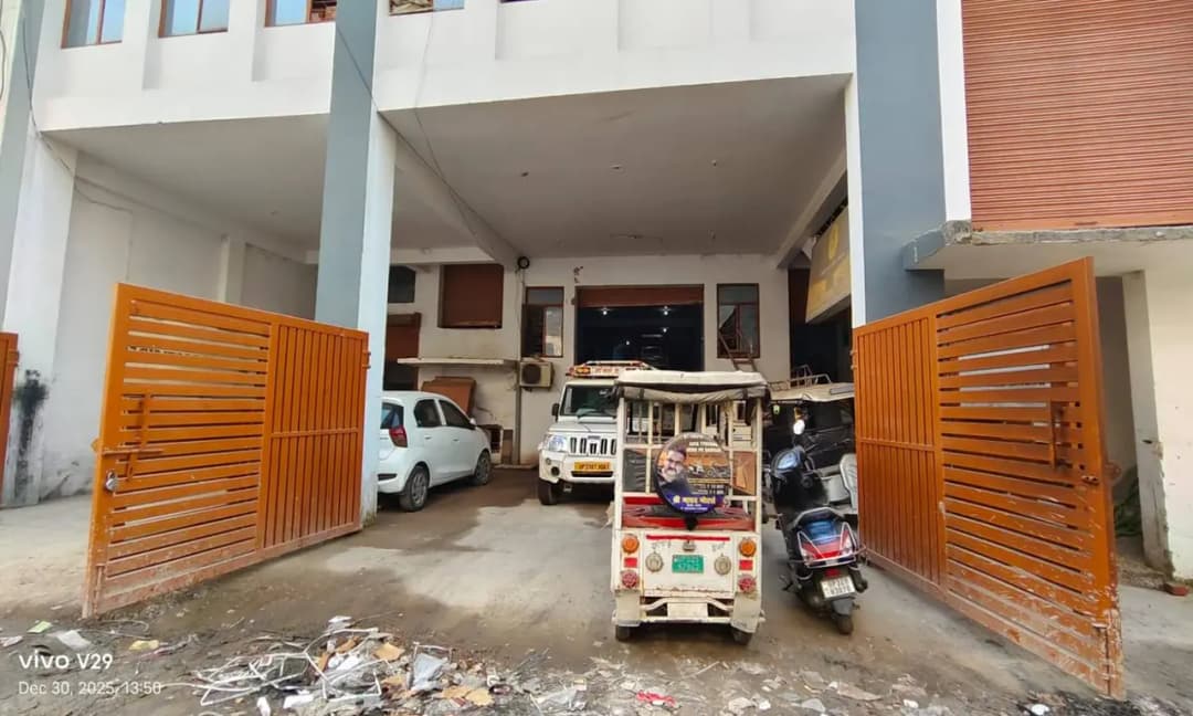 5,000 sqft warehouse in Lucknow, Uttar Pradesh — photo 1 of 6