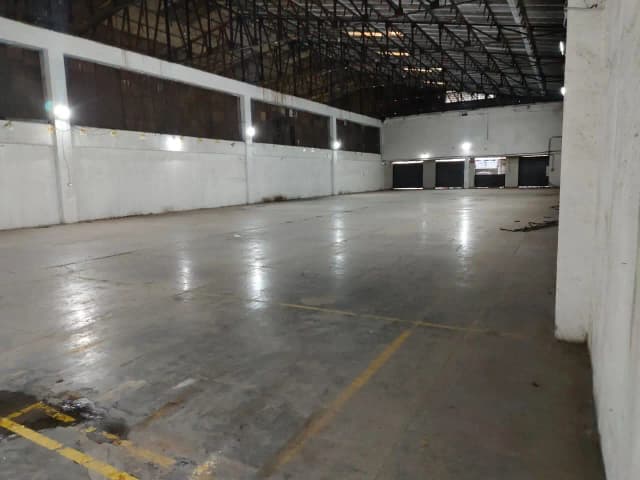 12,000 sqft warehouse in Mumbai, Maharashtra