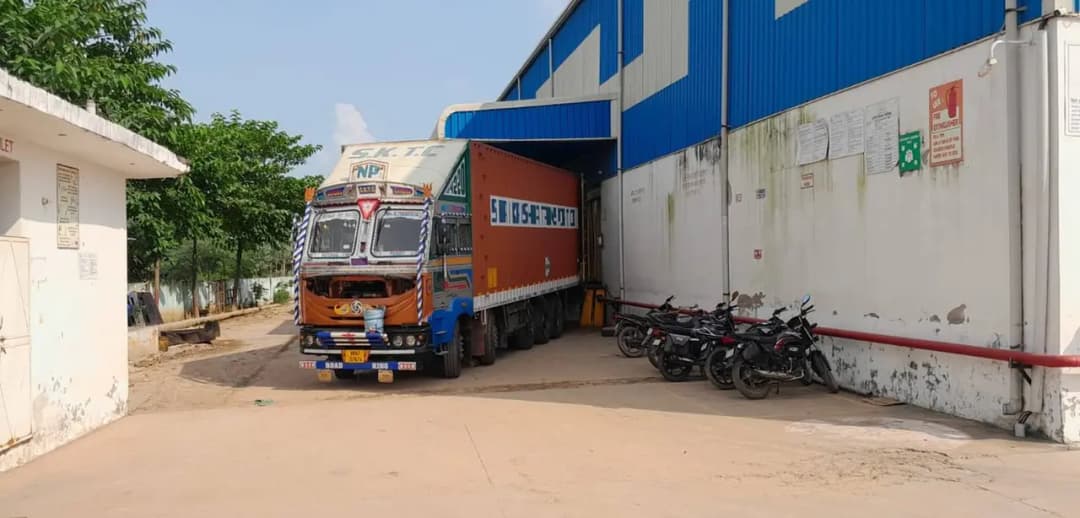 31,000 sqft warehouse in Lucknow, Uttar Pradesh — photo 1 of 10