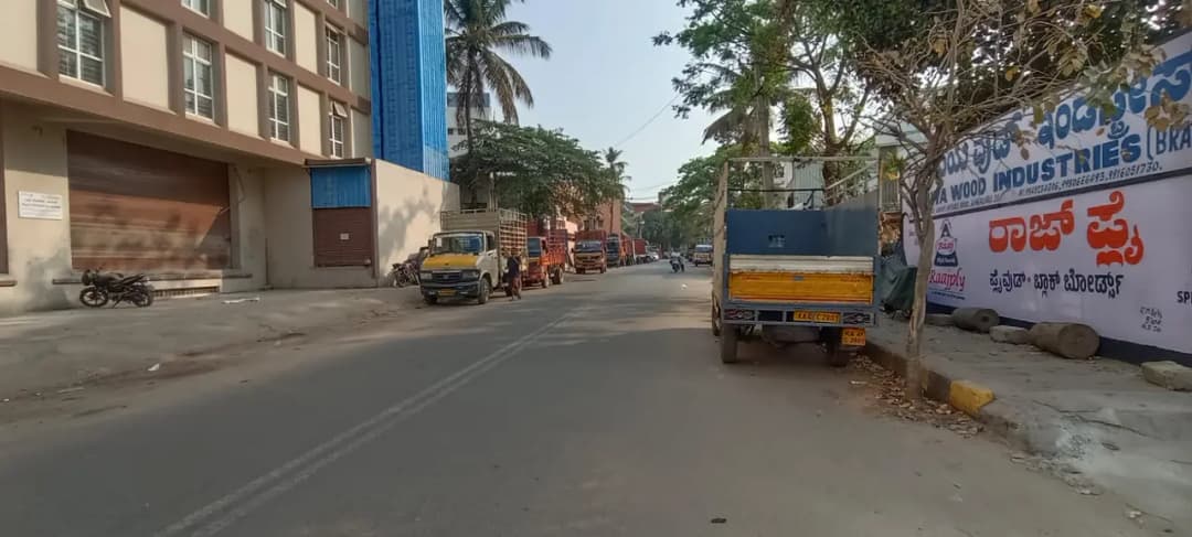 11,650 sqft warehouse in Bengaluru, Karnataka — photo 1 of 8
