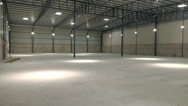 19,000 sqft warehouse in Bamnoli, Delhi