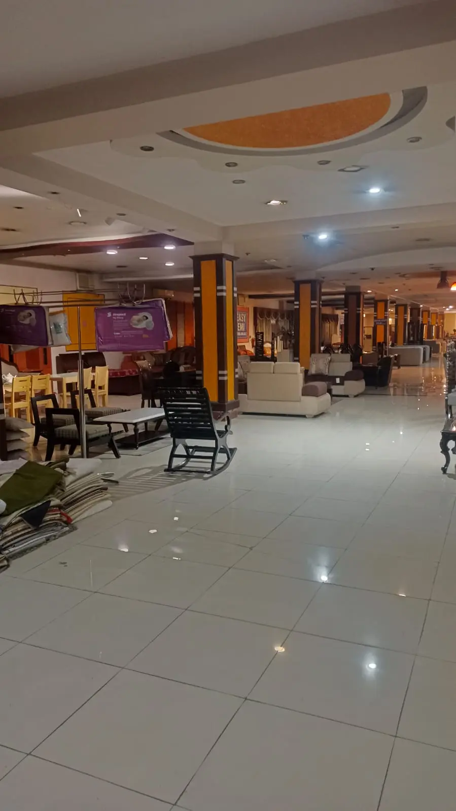 14,000 sqft warehouse in Noida, Uttar Pradesh — photo 1 of 5