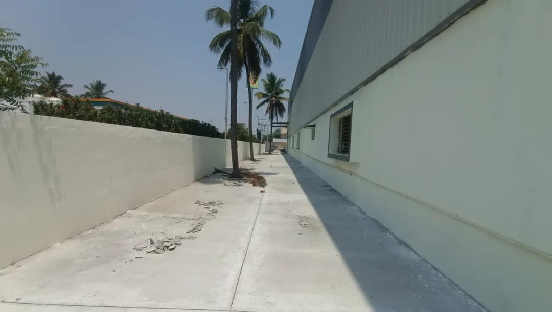 25,000 sqft warehouse in Bengaluru, Karnataka — photo 1 of 11
