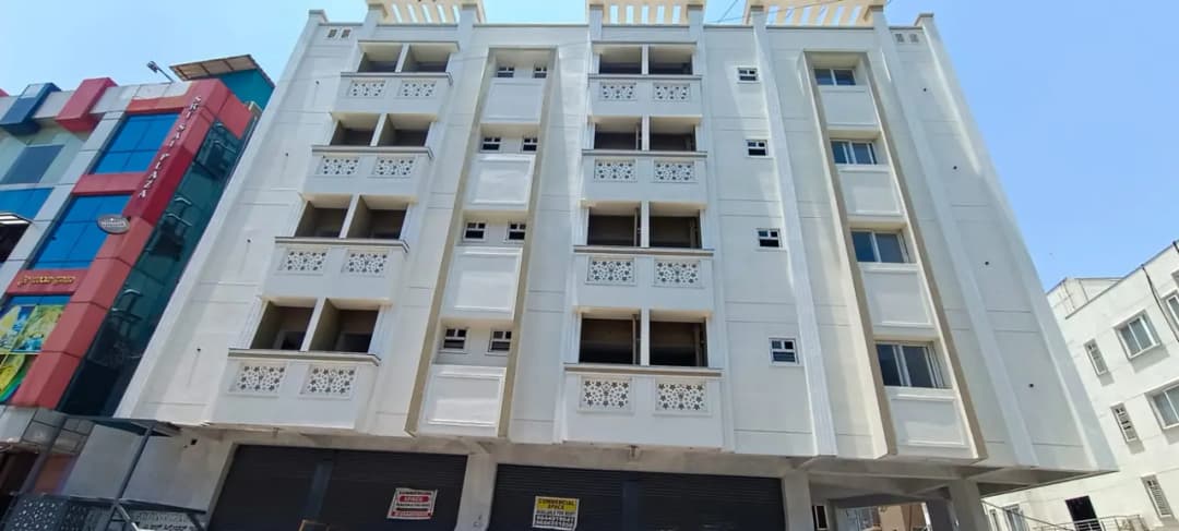 8,000 sqft warehouse in Bengaluru, Karnataka — photo 1 of 12