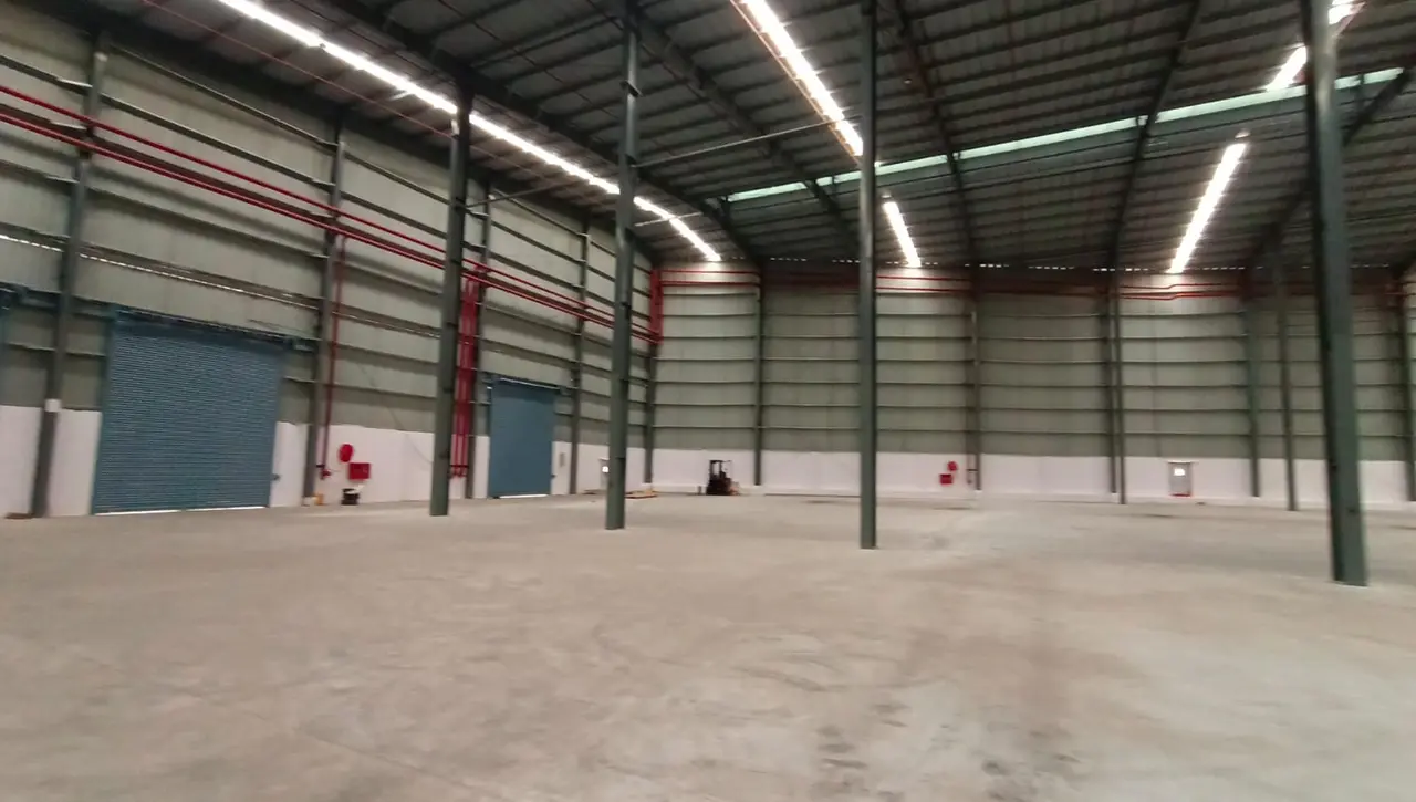 110,000 sqft warehouse in Bengaluru, Karnataka — photo 1 of 13