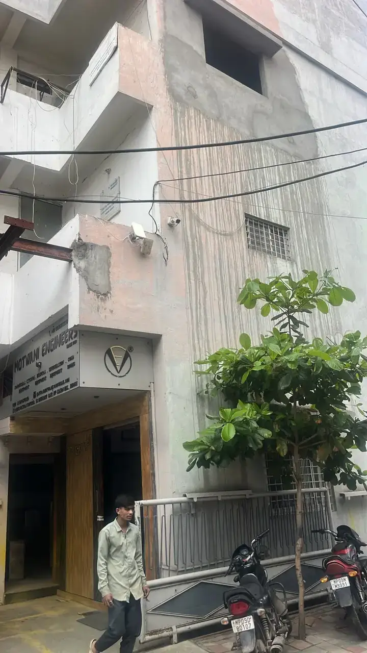2,700 sqft warehouse in Indore, Madhya Pradesh