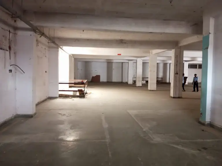 8,900 sqft warehouse in Lucknow, Uttar Pradesh