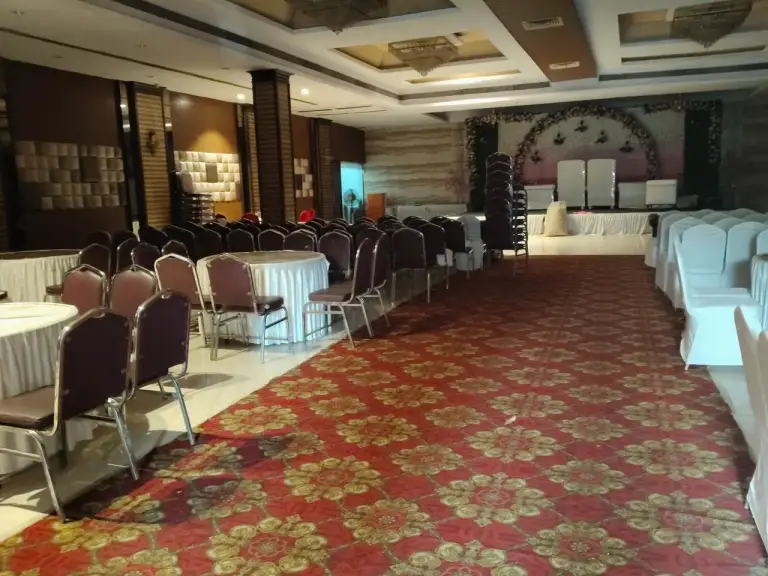 6,000 sqft warehouse in Mumbai, Maharashtra