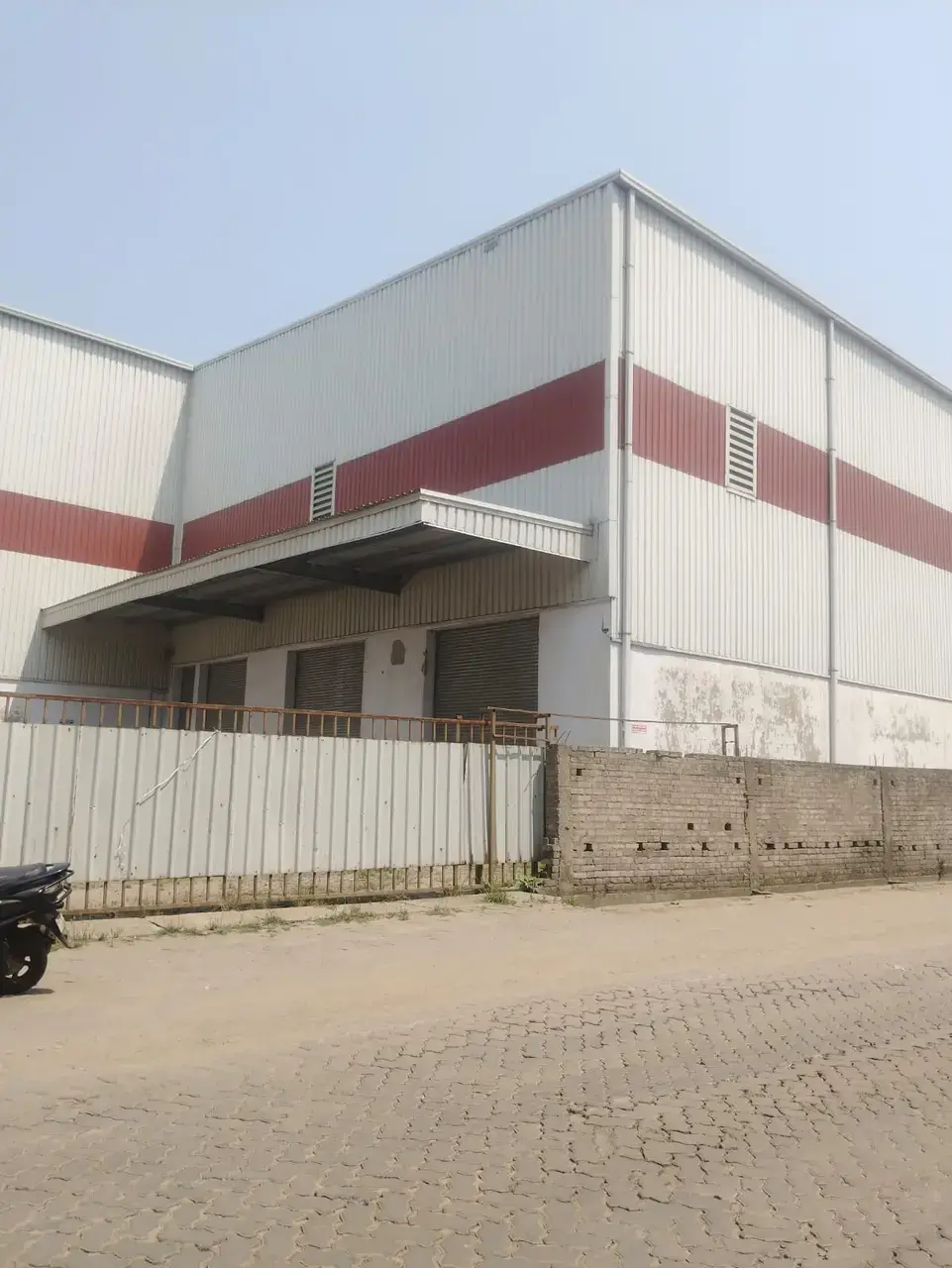 Warehouse exterior in Ranihati, Kolkata