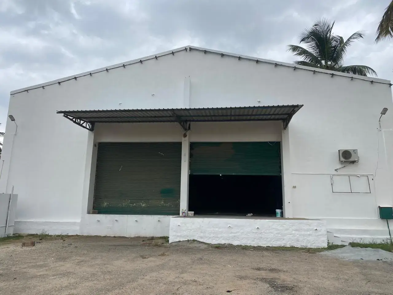 Warehouse exterior in Makali, Bengaluru