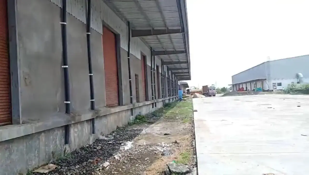Warehouse exterior in Kheda, Ahmedabad